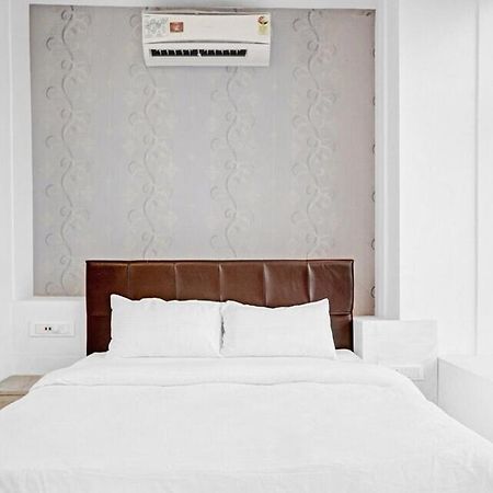 Collection O Sigma Inn Surat Exterior foto