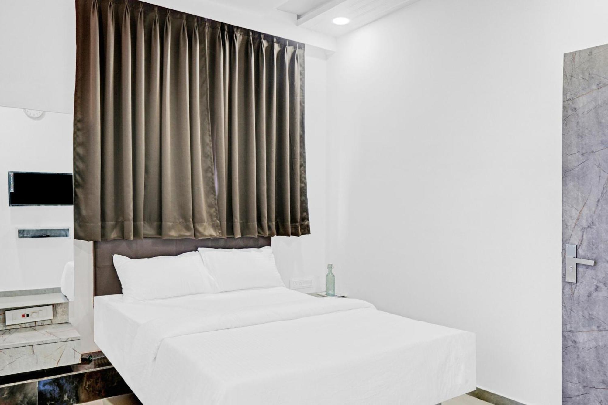Collection O Sigma Inn Surat Exterior foto